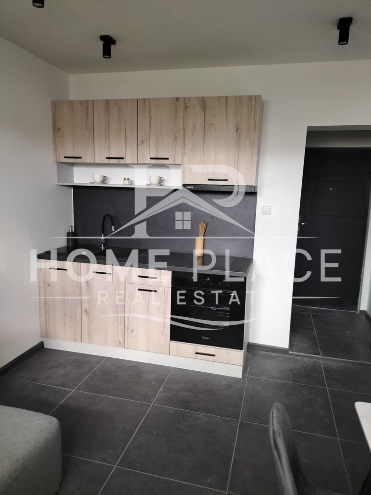 Дава под наем 1-СТАЕН, гр. Варна, Център