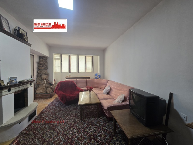 Zu vermieten  2 Schlafzimmer Plowdiw , Kjutschuk Parisch , 110 qm | 76388242 - Bild [2]