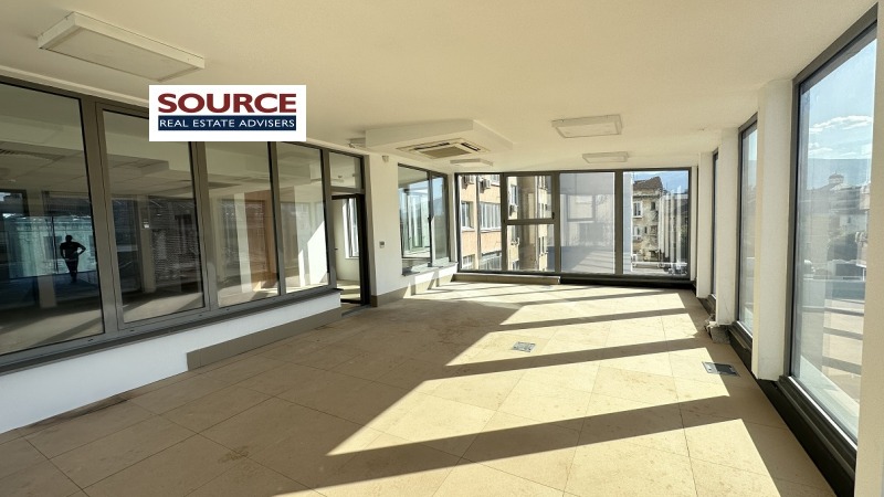 Te huur  Kantoor Sofia , Tsentar , 300 m² | 21277695 - afbeelding [2]