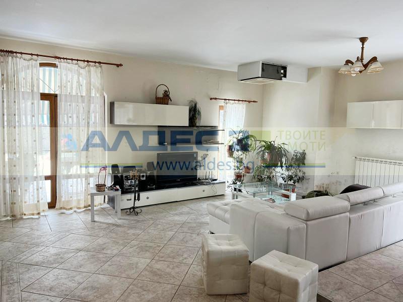 В оренду  Будинок София , Република 2 , 180 кв.м | 49508194