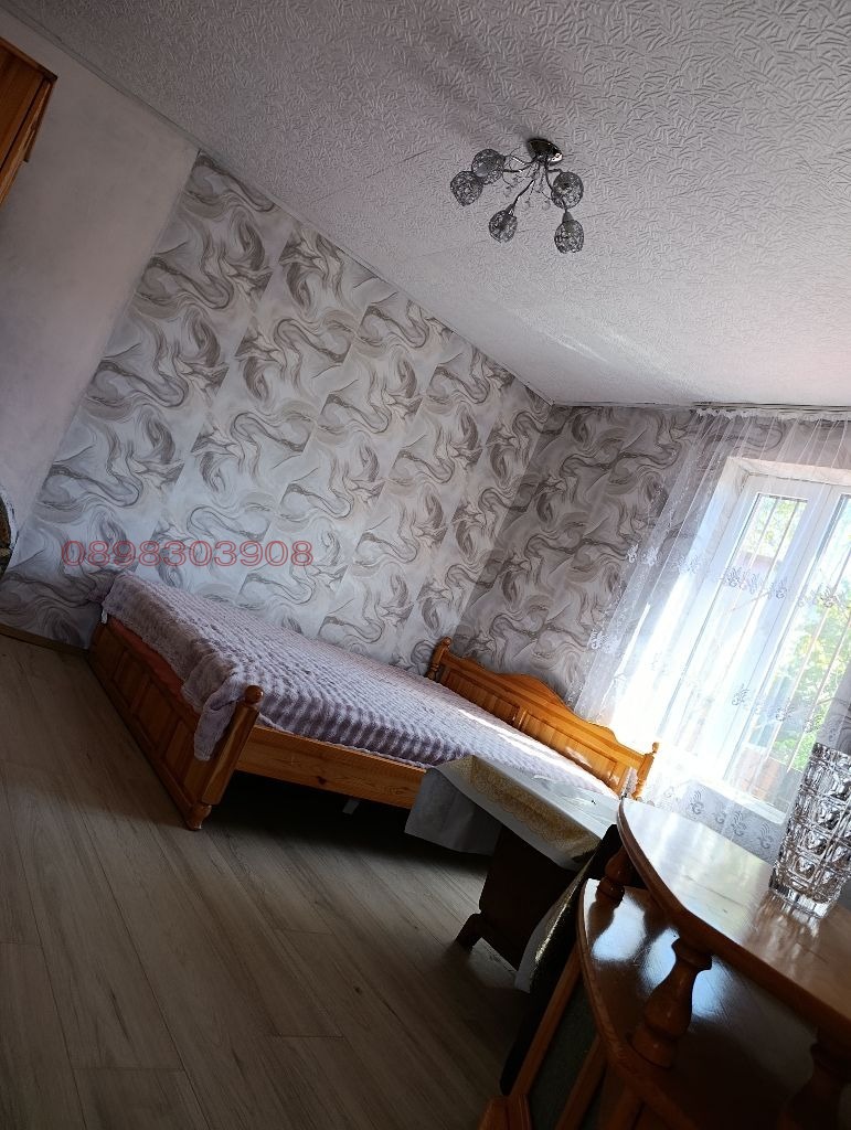 Дава под наем КЪЩА, гр. Перник, Каменина, снимка 4 - Къщи - 55867975