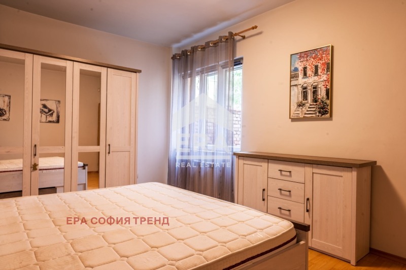 Дава под наем 3-СТАЕН, гр. София, Център, снимка 7 - Апартаменти - 56008453