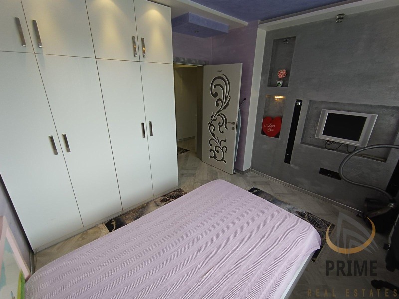Zu vermieten  2 Schlafzimmer Burgas , Lazur , 72 qm | 94738479 - Bild [7]
