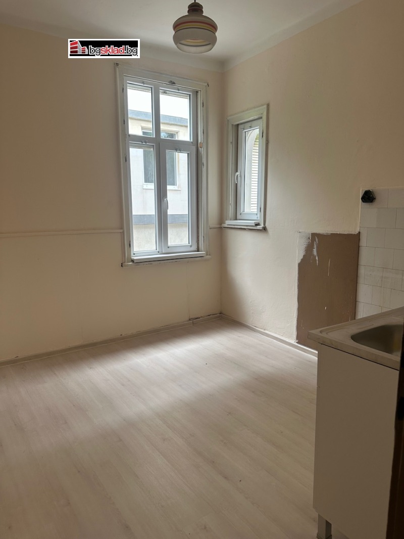 Дава под наем  Офис град София , Белите брези , 240 кв.м | 74166824 - изображение [3]