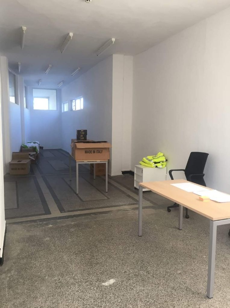 Te huur  Kantoor Sjumen , Trakija , 150 m² | 21001912 - afbeelding [4]