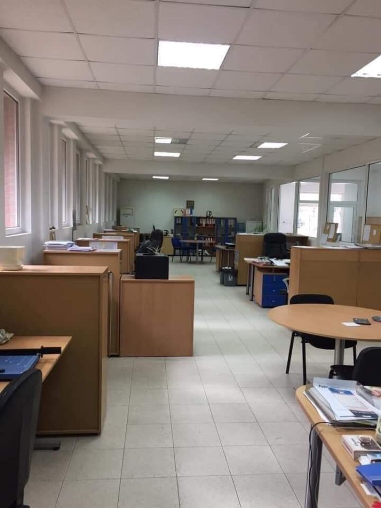 Te huur  Kantoor Sjumen , Trakija , 150 m² | 21001912 - afbeelding [3]