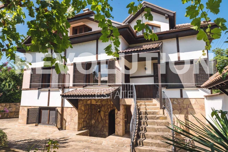 For Rent  House region Varna , Priseltsi , 300 sq.m | 76072158