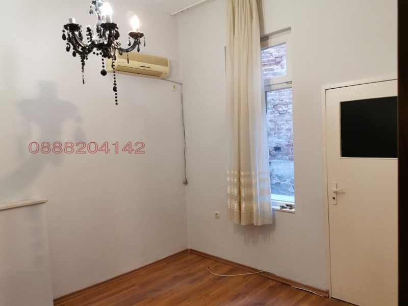 Da affittare  3+ camere da letto Plovdiv , Tsentar , 150 mq | 92042304 - Immagine [3]