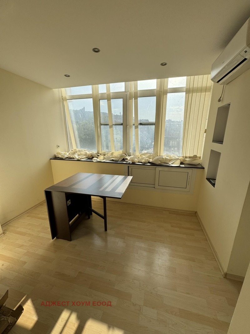 Дава под наем 1-СТАЕН, гр. Шумен, Център, снимка 3 - Апартаменти - 53239905