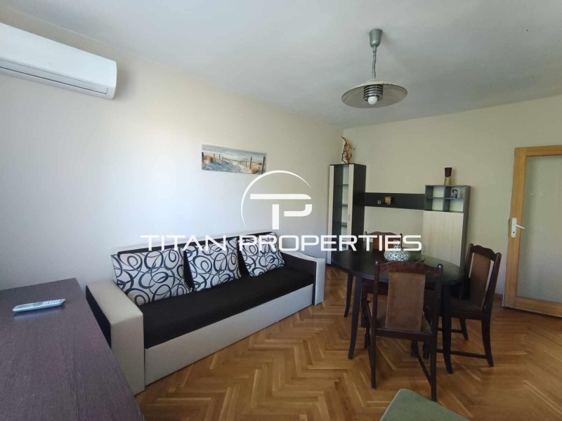 Дава под нем  2-стаен, град Варна, Център •  350 EUR • ID 64280179 — holmes.bg - [1] 