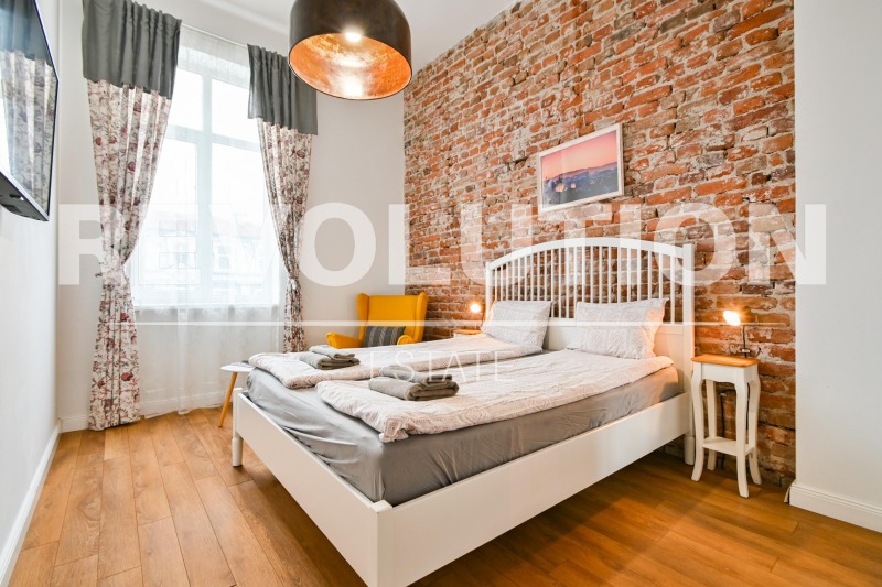 Издаје се  2 спаваће собе Софија , Центар , 90 м2 | 58904549 - слика [12]