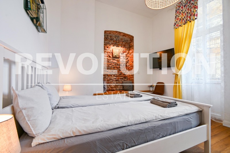 Издаје се  2 спаваће собе Софија , Центар , 90 м2 | 58904549 - слика [5]