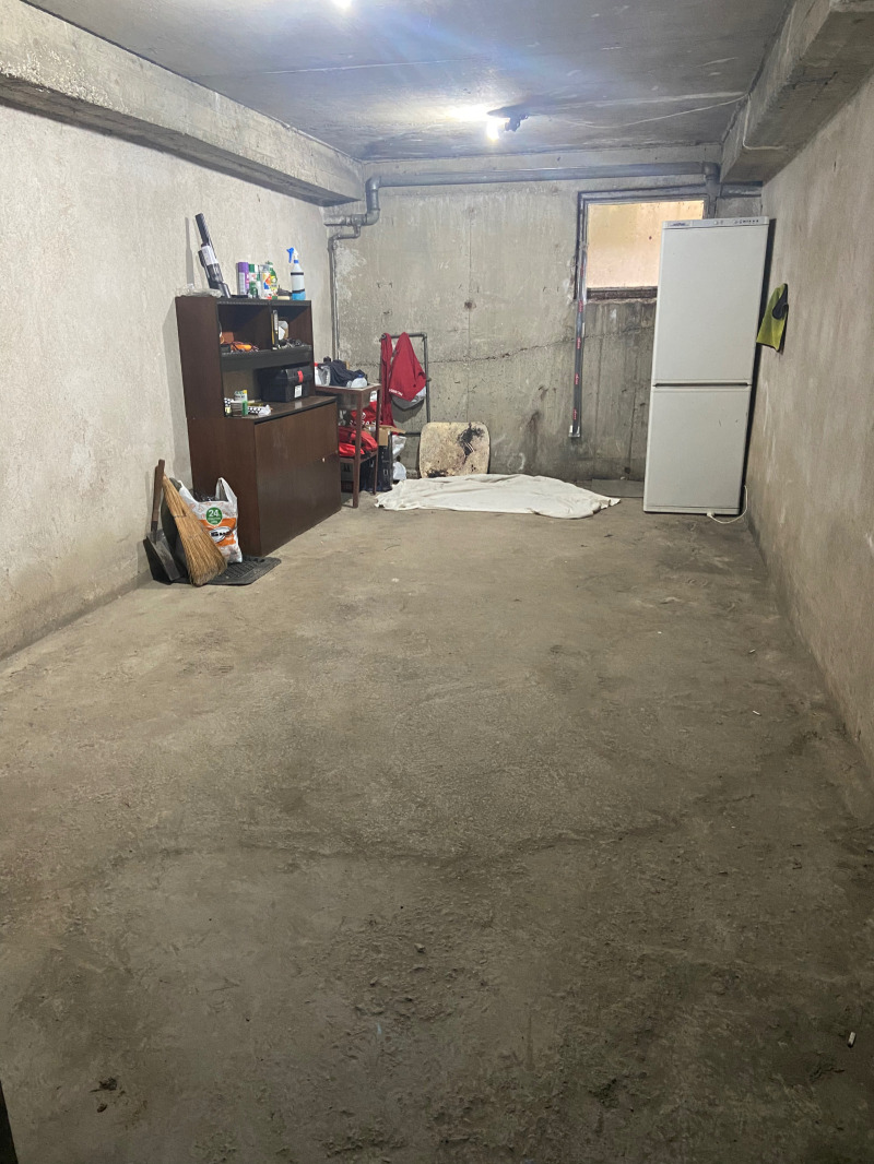 Издаје се  Гараге Стара Загора , Центар , 25 м2 | 74673439