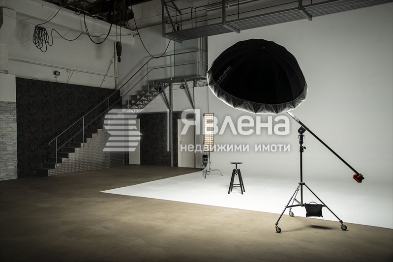 Дава под наем ПРОМ. ПОМЕЩЕНИЕ, гр. София, Дианабад, снимка 4 - Производствени сгради - 55669219