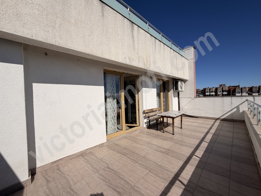 Дава под наем 2-СТАЕН, гр. Велико Търново, Колю Фичето, снимка 11 - Апартаменти - 53769930