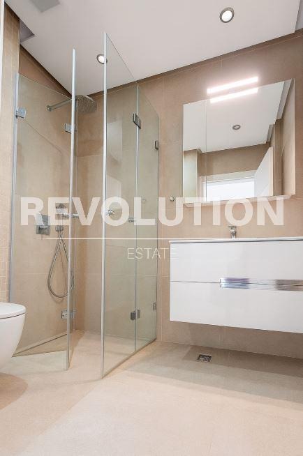 Para alugar  Mais de 3 quartos Varna , k.k. Sv.Sv. Konstantin i Elena , 180 m² | 35392152 - imagem [4]