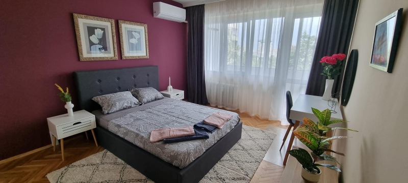 Издаје се  2 спаваће собе Софија , Центар , 76 м2 | 91556205 - слика [5]
