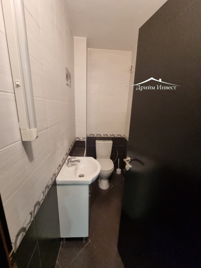 Da affittare  Ufficio Plovdiv , Tsentar , 139 mq | 30270280 - Immagine [4]