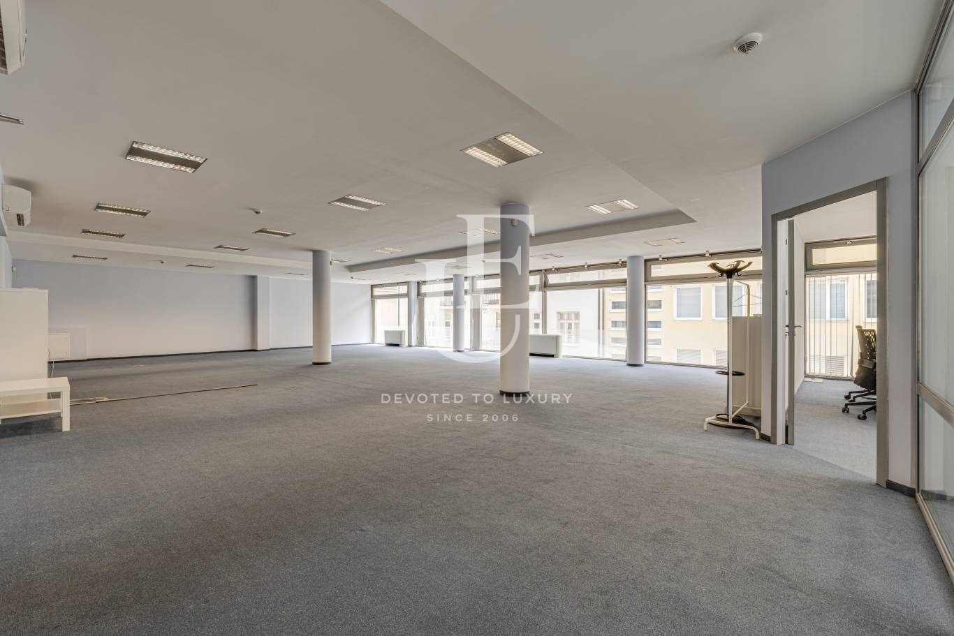 Дава под наем ОФИС, гр. София, Център, снимка 4 - Офиси - 54105735