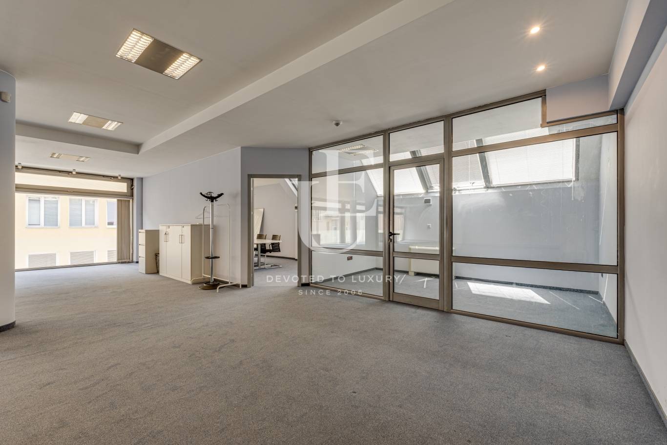 Дава под наем ОФИС, гр. София, Център, снимка 6 - Офиси - 54105735