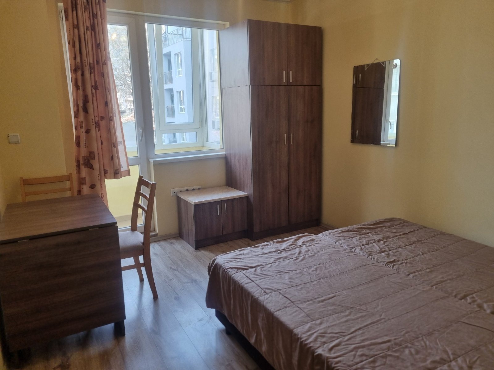 Дава под наем 3-СТАЕН, гр. Варна, Погреби, снимка 4 - Апартаменти - 54214692