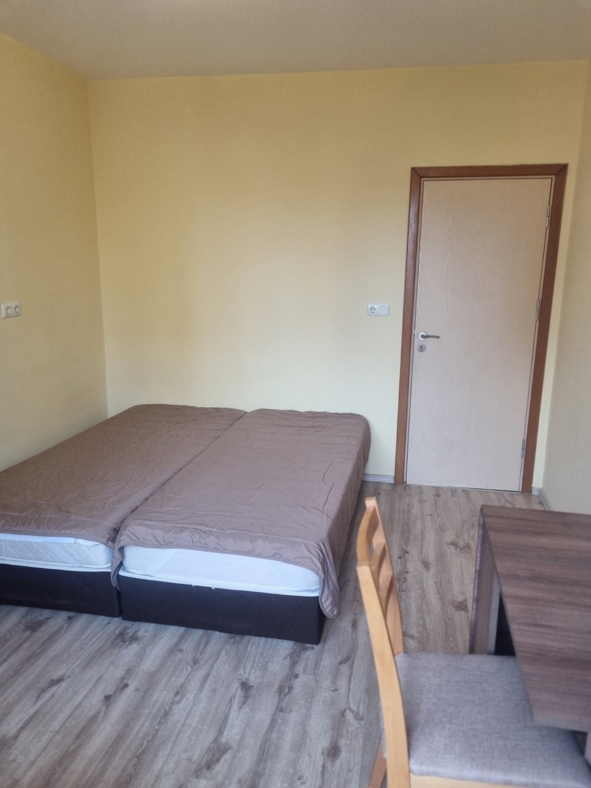 Дава под наем 3-СТАЕН, гр. Варна, Погреби, снимка 5 - Апартаменти - 54214692