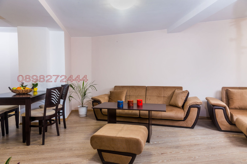 Te huur  2 slaapkamers Plovdiv , Tsentar , 180 m² | 50445126