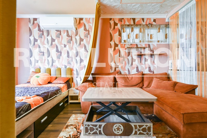 Te huur  Studio Sofia , Ljulin 6 , 40 m² | 52215663 - afbeelding [2]