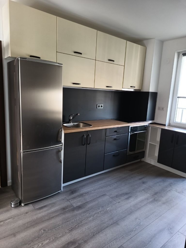 Дава под наем 3-СТАЕН, гр. София, Сухата река