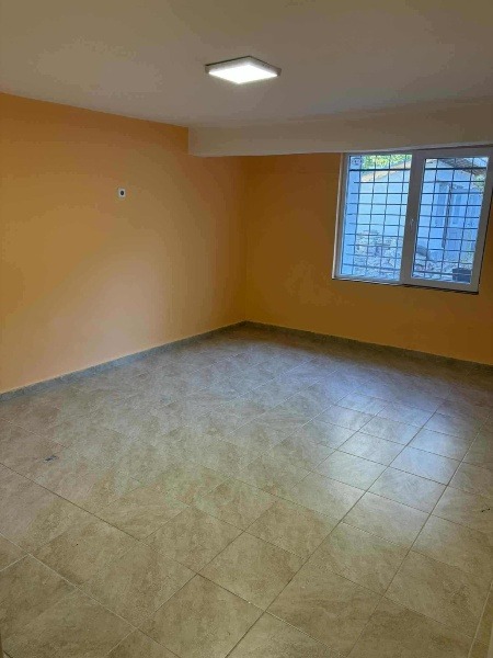 Дава под наем 4-СТАЕН, гр. Пловдив, Кършияка, снимка 3 - Апартаменти - 53640442