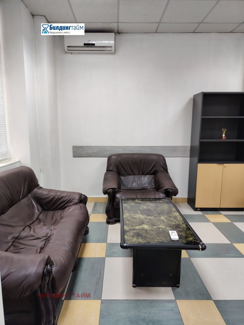 Дава под Наем ОФИС в град Шумен, Център - 70 кв.м / 480 € » 938.80 лв., БИЛДИНГ ТАЙМ