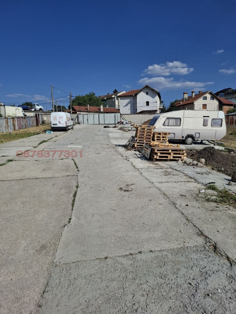 Дава под Наем МЯСТО в град София, Илиянци - 100 кв.м / 102.26 € » 200 лв.