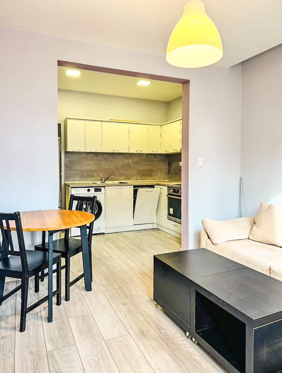 Дава под наем 2-СТАЕН, гр. София, Център, снимка 2 - Апартаменти - 54253786