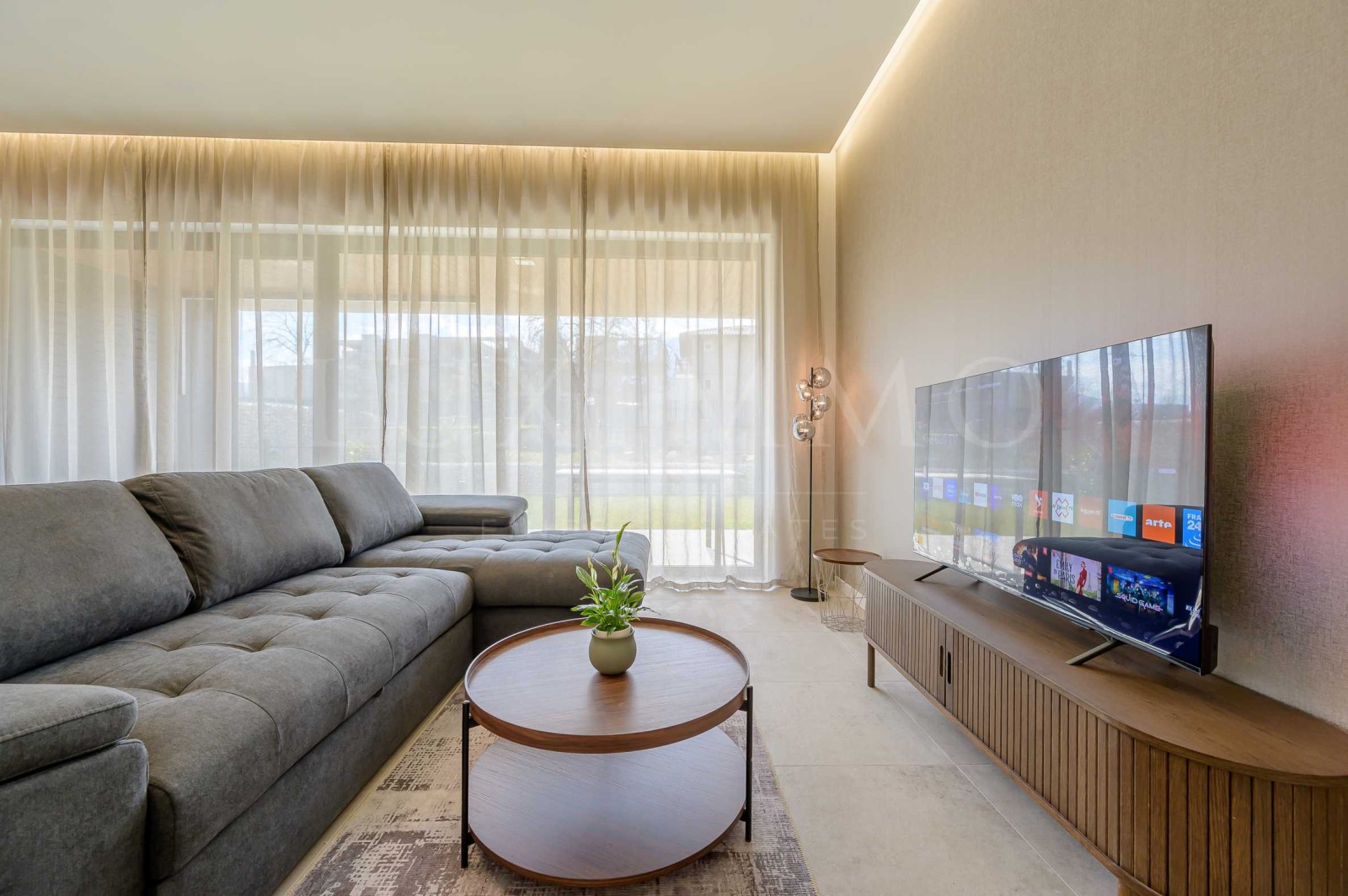 Дава под наем 3-СТАЕН, гр. София, Кръстова вада, снимка 2 - Апартаменти - 53781971