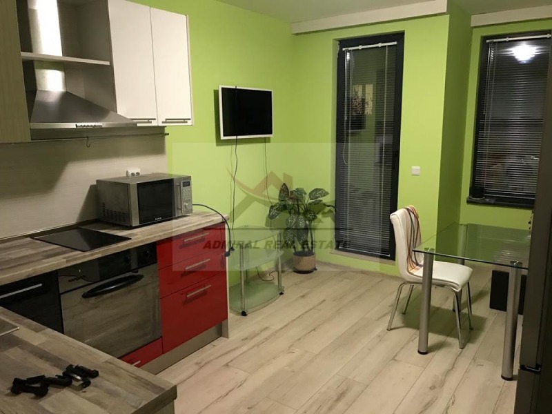 Издаје се  1 спаваћа соба Варна , Лјатно кино Тракија , 59 м2 | 47188347
