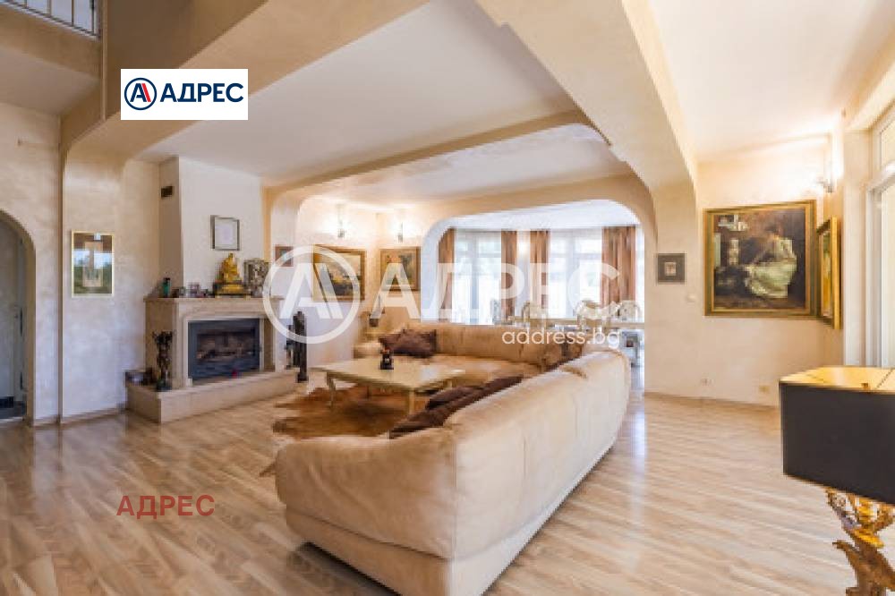 Дава под наем КЪЩА, гр. Варна, Бриз, снимка 3 - Къщи - 56353495