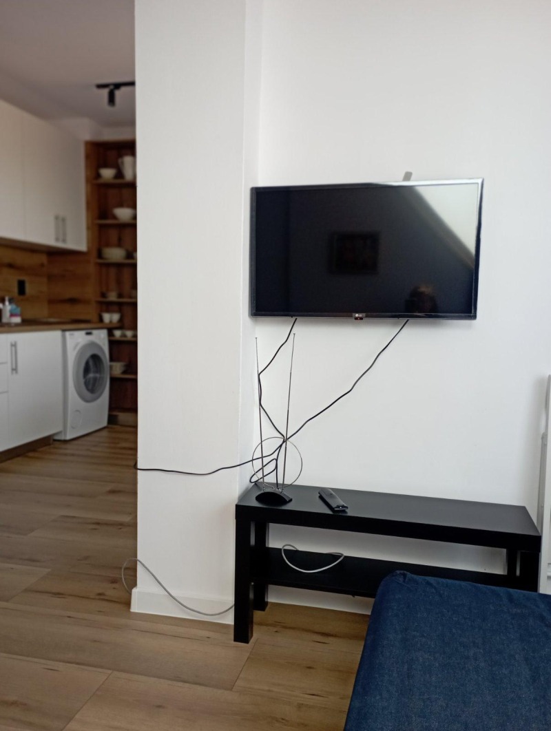 De inchiriat  Studio Burgas , Sarafovo , 40 mp | 34120829 - imagine [3]