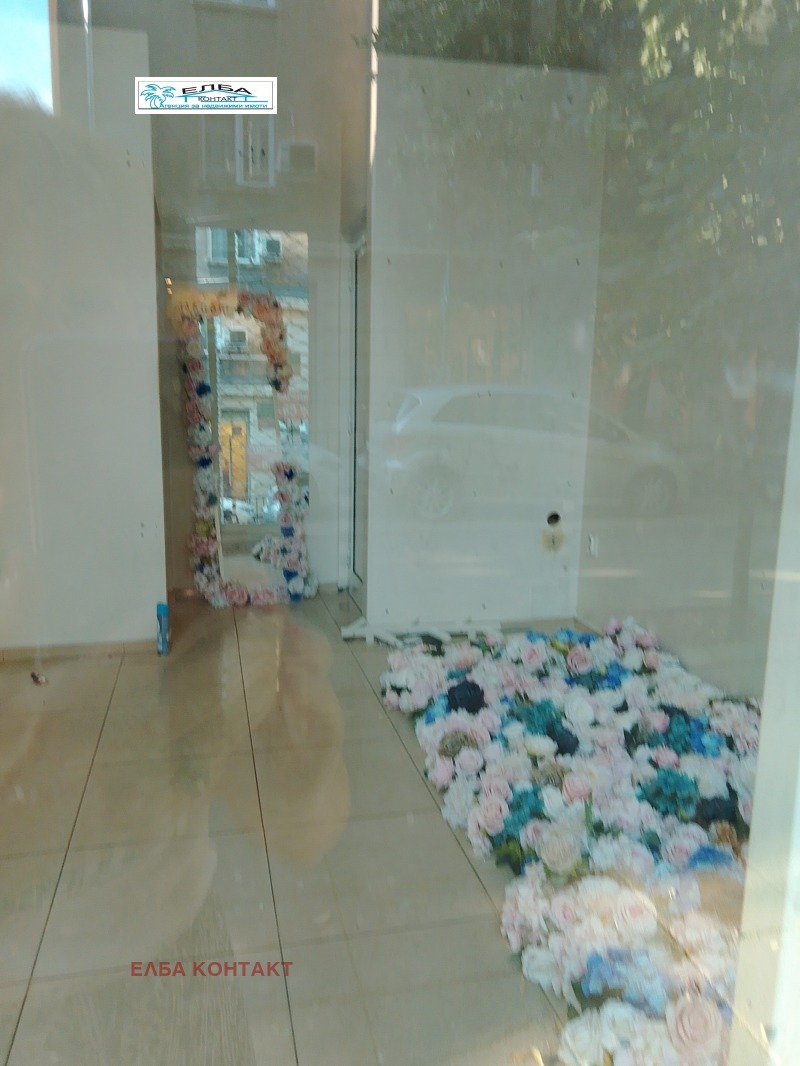 Kiadó  Üzlet Sofia , Centar , 18 négyzetméter | 14578790