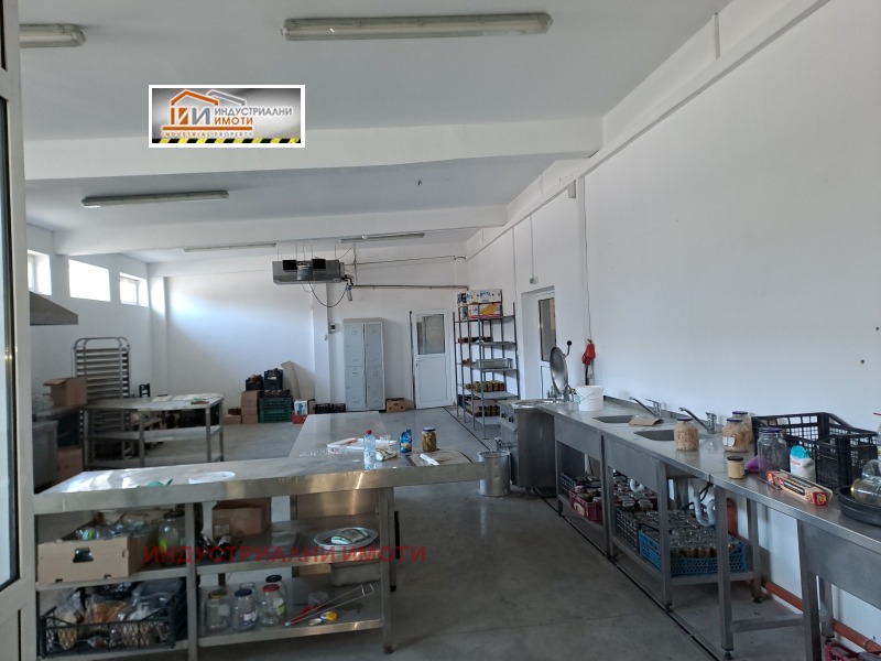 Do wynajęcia  Budynek przemysłowy Plowdiw , Industrialna zona - Jug , 500 mkw | 64654193 - obraz [2]