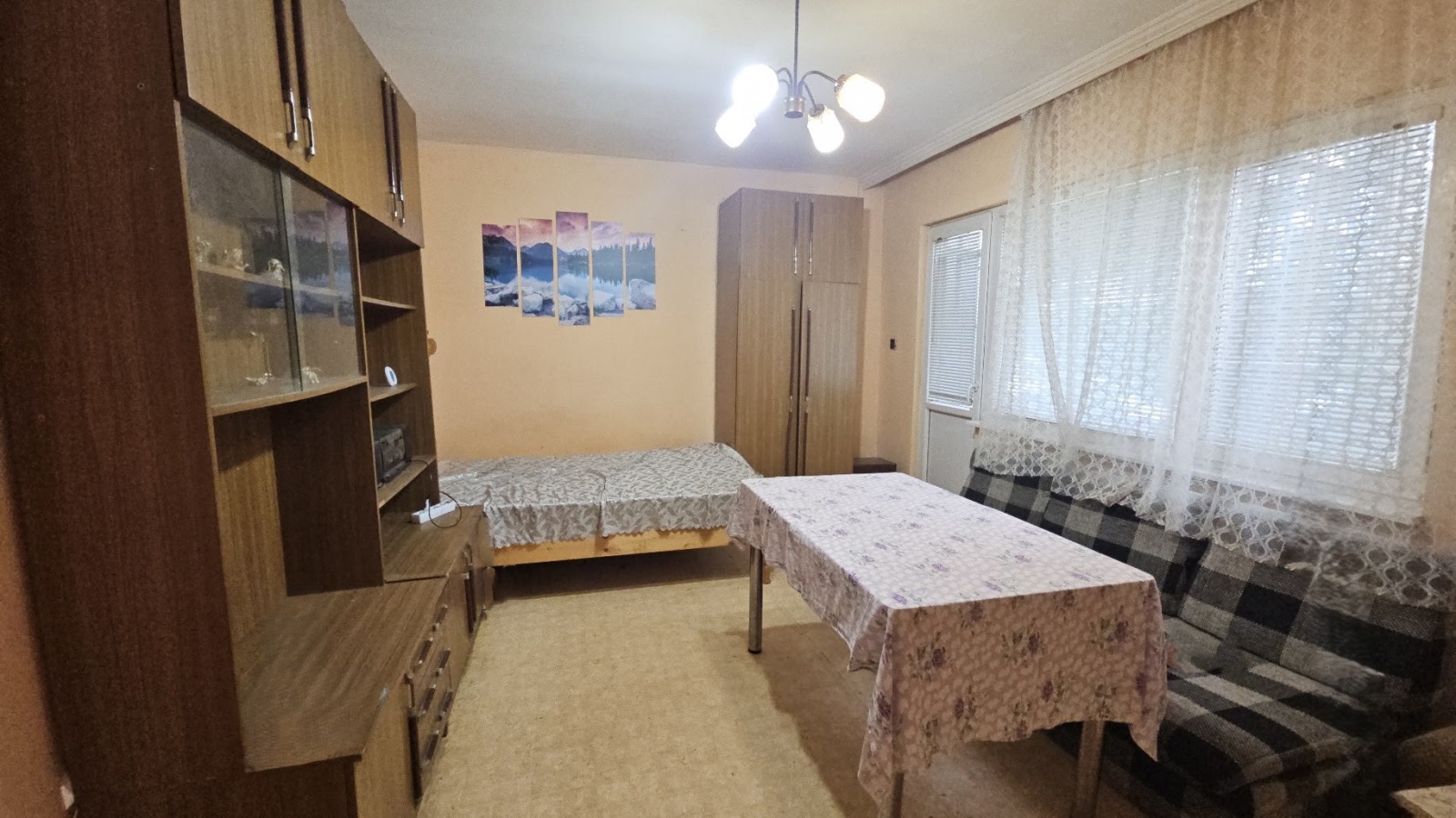Дава под наем 1-СТАЕН, гр. Пловдив, Тракия