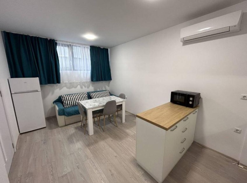 Дава под Наем 2-СТАЕН в град Варна, Център - 50 кв.м / 450 € » 880.12 лв., ТИТАН ПРОПЪРТИС ВАРНА