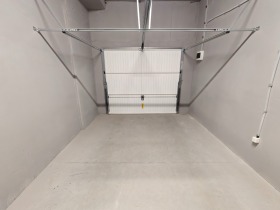 ГАРАЖ, ПАРКОМЯСТО, 17 m2