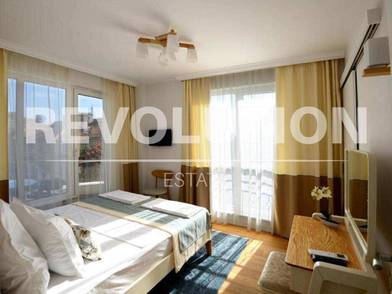 Zu vermieten  3 Schlafzimmer Warna , Zentar , 100 qm | 32325424 - Bild [4]