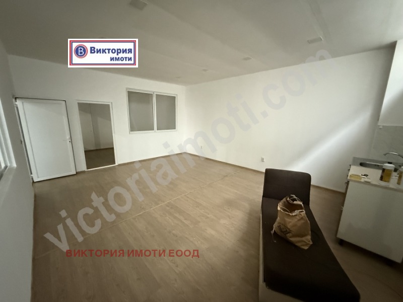 Дава под наем ПРОМ. ПОМЕЩЕНИЕ, гр. Велико Търново, Бузлуджа, снимка 5 - Производствени сгради - 52746217