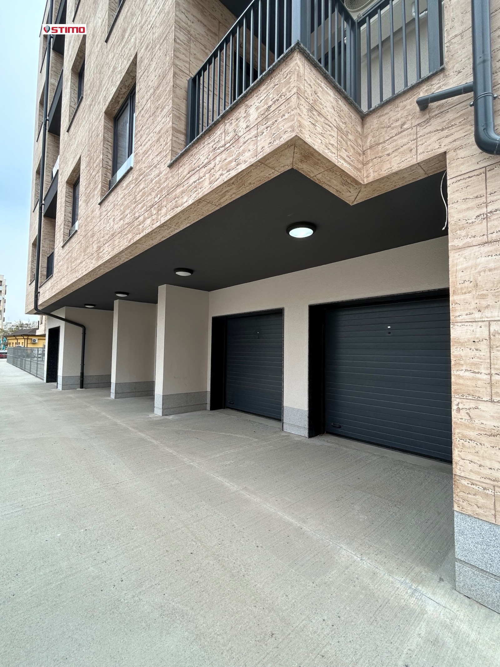 Дава под наем ГАРАЖ, ПАРКОМЯСТО, гр. София, Левски В, снимка 3 - Гаражи и паркоместа - 54209273