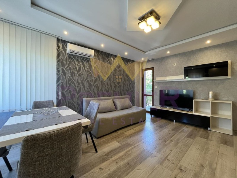 Издаје се  2 спаваће собе Варна , Трошево , 80 м2 | 73160692 - слика [4]