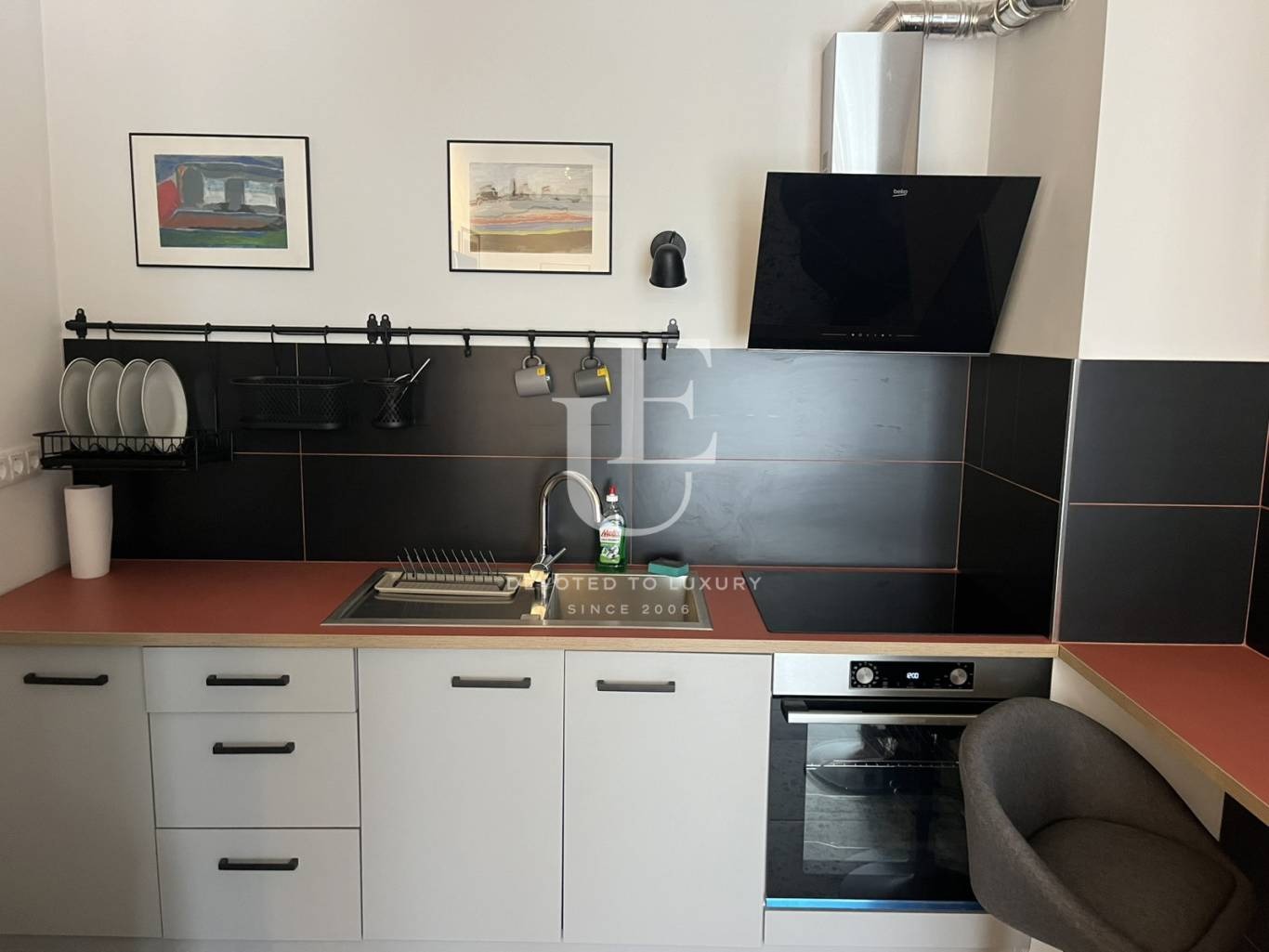 Дава под наем 2-СТАЕН, гр. София, Център, снимка 5 - Апартаменти - 54032573