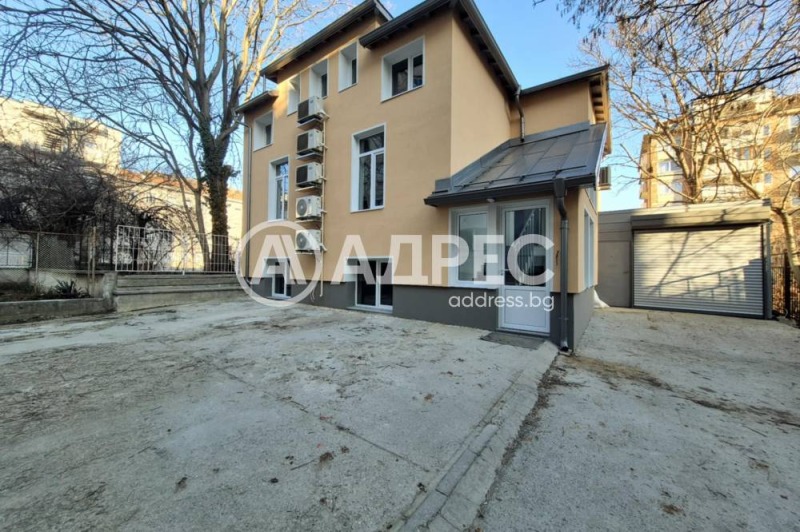 Zu vermieten  Haus Sofia , Zentar , 312 qm | 22764352