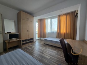 2 dormitoare Lazur, Burgas 9