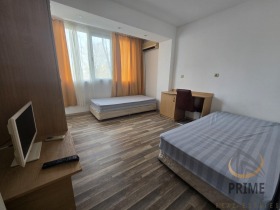 2 slaapkamers Lazur, Burgas 10